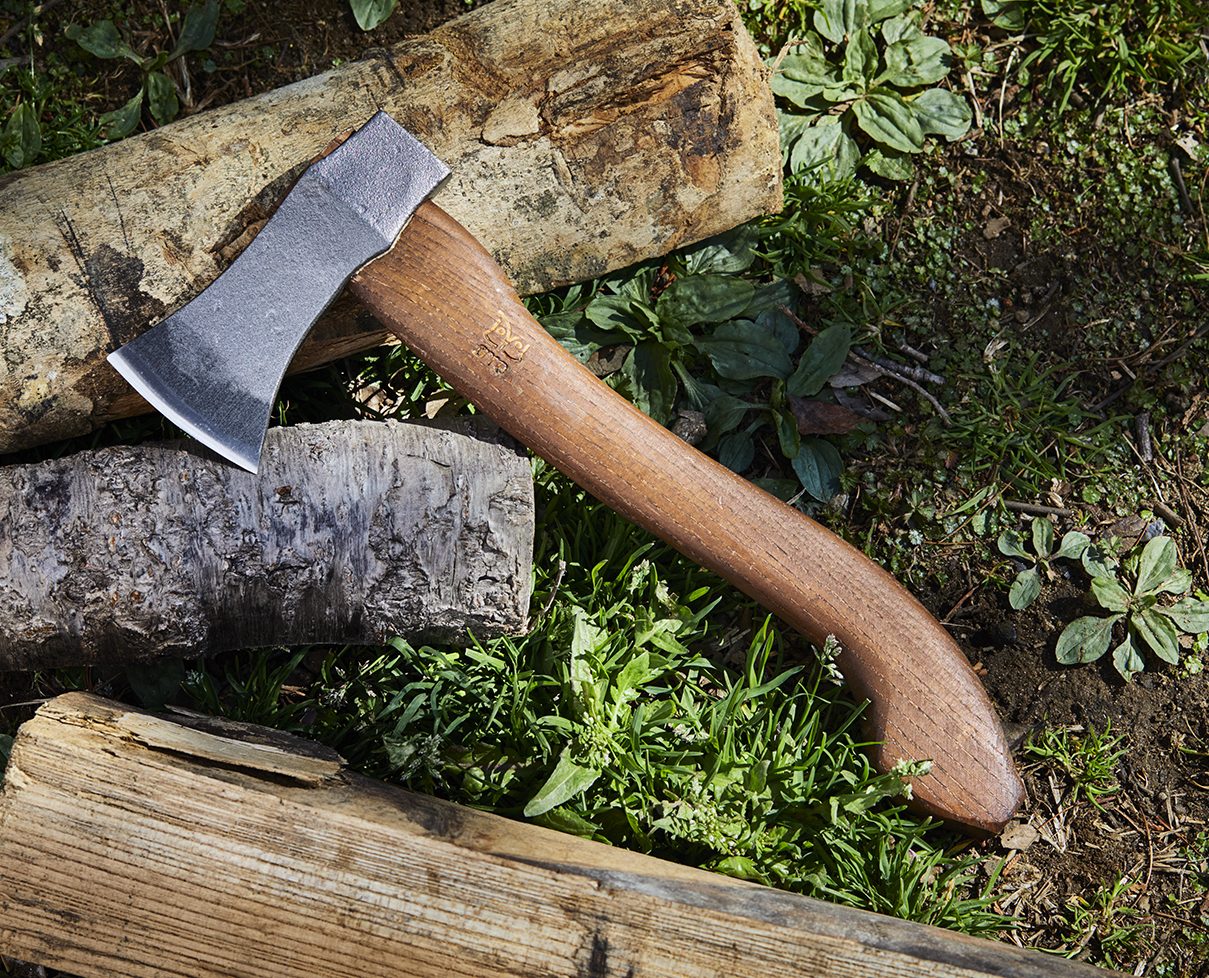 1000年前のヴァイキングの斧を再現したノルウェーの名品 Be Pal