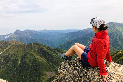 アウトドアで遊ぶとき、日焼け止めはどれを使えばいいの？正しい塗り方は？