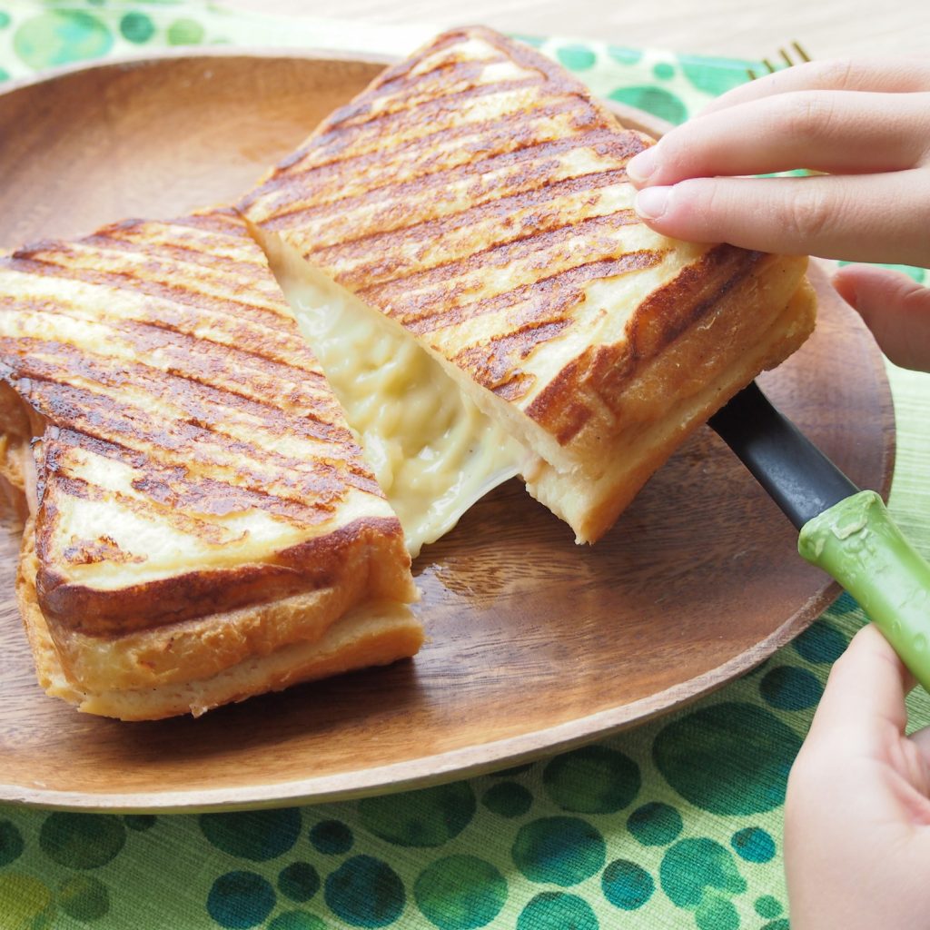 ふわとろフレンチトースト風ホットサンド