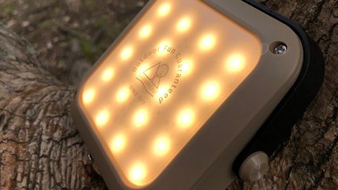 LEDランタン「HiLUMENMiNi」は明るいだけじゃない！ポータブル充電器としても使えておすすめ！