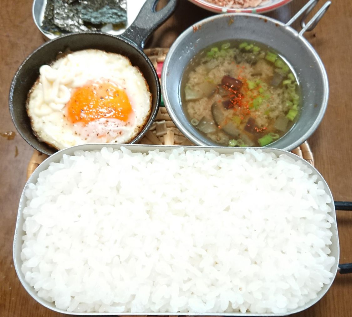 家内がいなかったので、朝食作ってみました。［読者投稿記事］