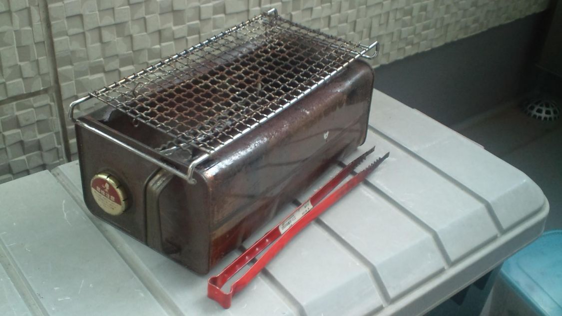 塗料缶を改造したストーブ［読者投稿記事］