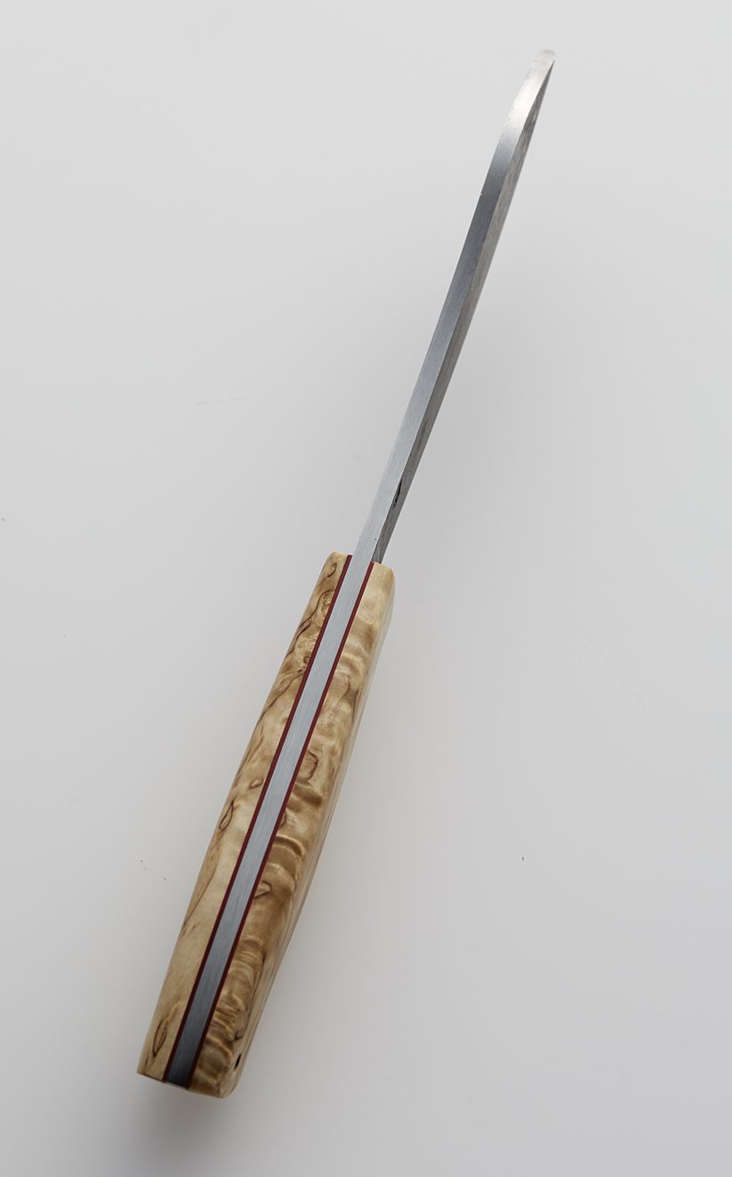 白樺ハンドルが美しい！ フィンランド製の「ネスムク」型ナイフ | 刃物