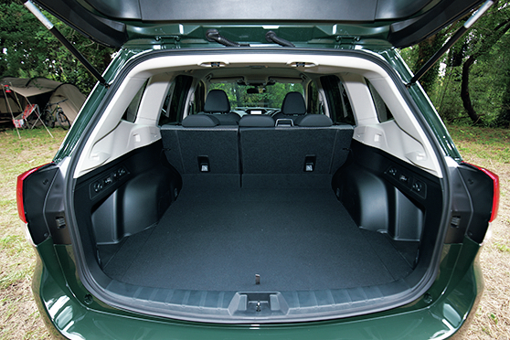 スバルの新型suv フォレスター でキャンプに行ってきた Be Pal キャンプ アウトドア 自然派生活の情報源ビーパル 試乗記 スバルの新型suv フォレスター でキャンプに行ってきた Be Pal キャンプ アウトドア 自然派生活の情報源ビーパル 試乗記