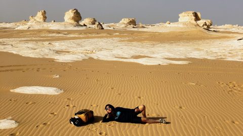 エジプトが誇る感動の大自然！白砂漠で1泊2日のデジタルデトックス