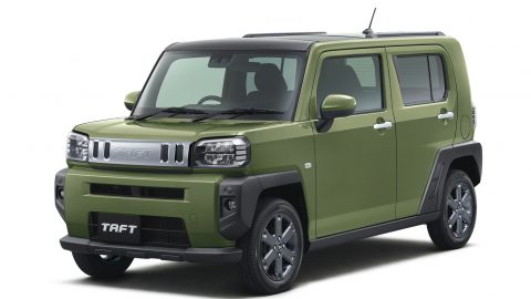 車中泊に適した軽自動車の選び方とおすすめ。お役立ちグッズも紹介