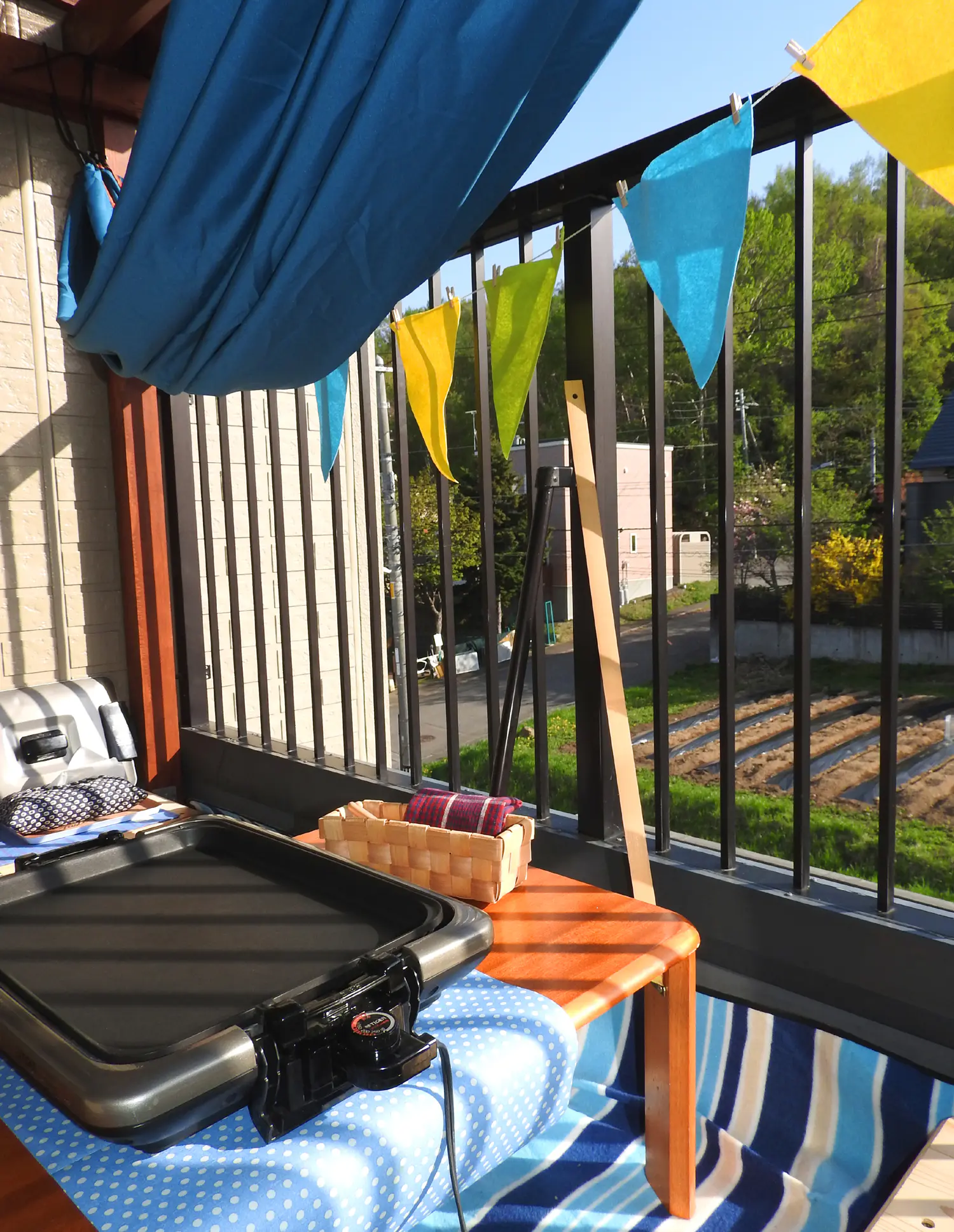 ベランピングをマンションでするには おすすめグッズや注意点を紹介 ナチュラルライフ Be Pal キャンプ アウトドア 自然派生活の情報源ビーパル