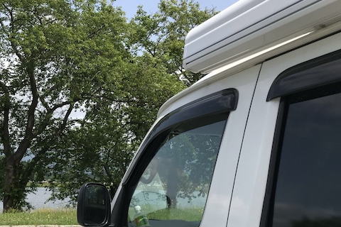 キャンピングカーイメージ