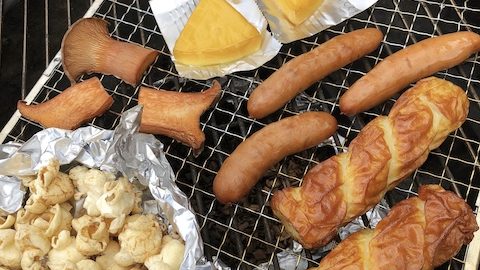 セリアの燻製チップでスモークしてみた！初心者にもおすすめの「燻製にいい食材」もご紹介