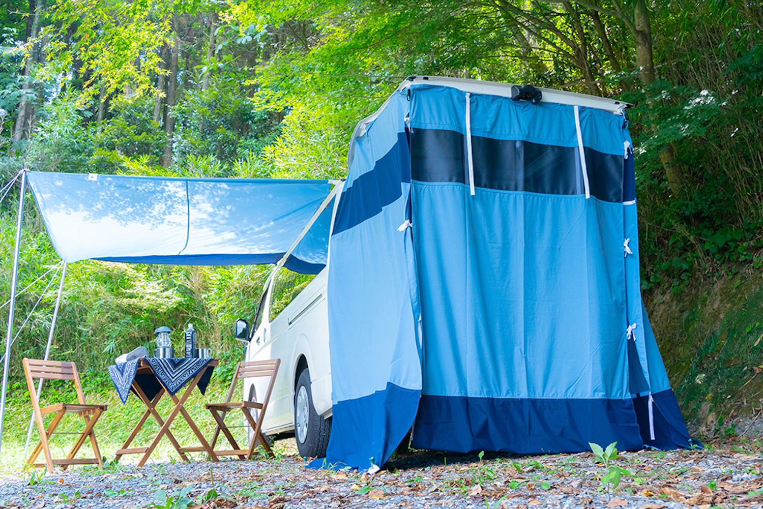 早い・簡単・便利！マグネットで車に装着できるテントとタープ「マグピット」登場 | タープ・シェルター 【BE-PAL】キャンプ、アウトドア