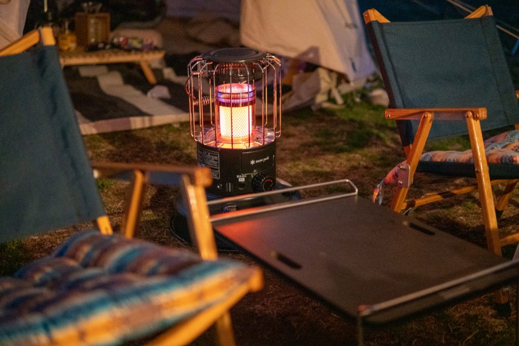 寒い時期のキャンプを快適にしてくれる暖房器具はどれ？選ぶ