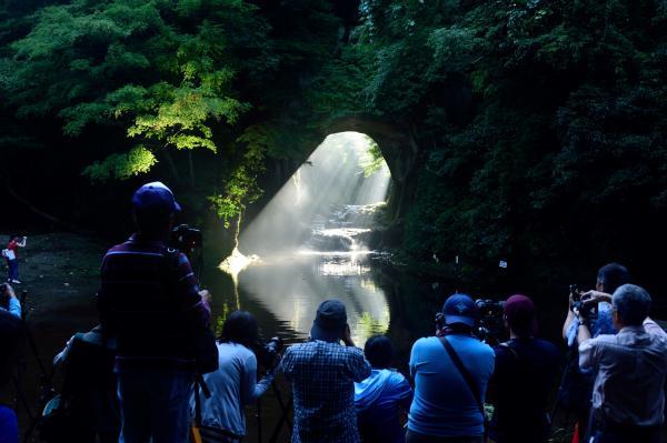 ハート形の光で有名な清水渓流広場