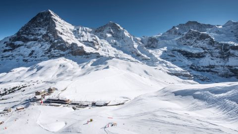アイガー・エクスプレスに乗って憧れのスイスでスキー三昧。絶景と滑走を満喫できる快適な過ごし方を教えます！