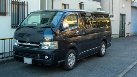 車中泊するならハイエースがおすすめ。人気の理由や快適グッズも紹介