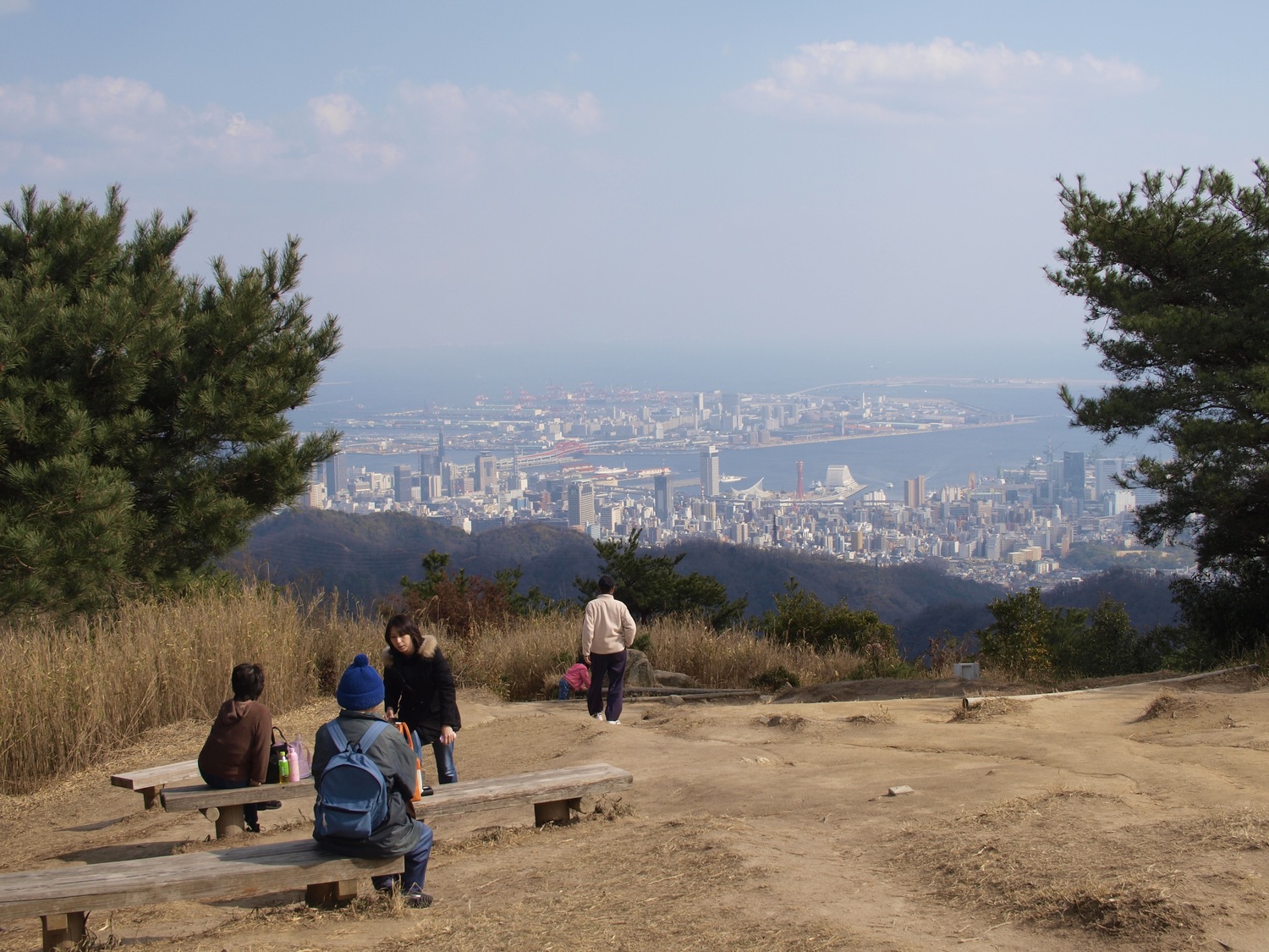 六甲全山縦走路。山頂からの絶景