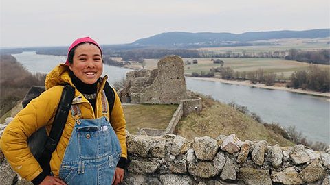 カヤックを降りて古城を巡る“スロバキア”と“オーストリア”国境越えの旅
