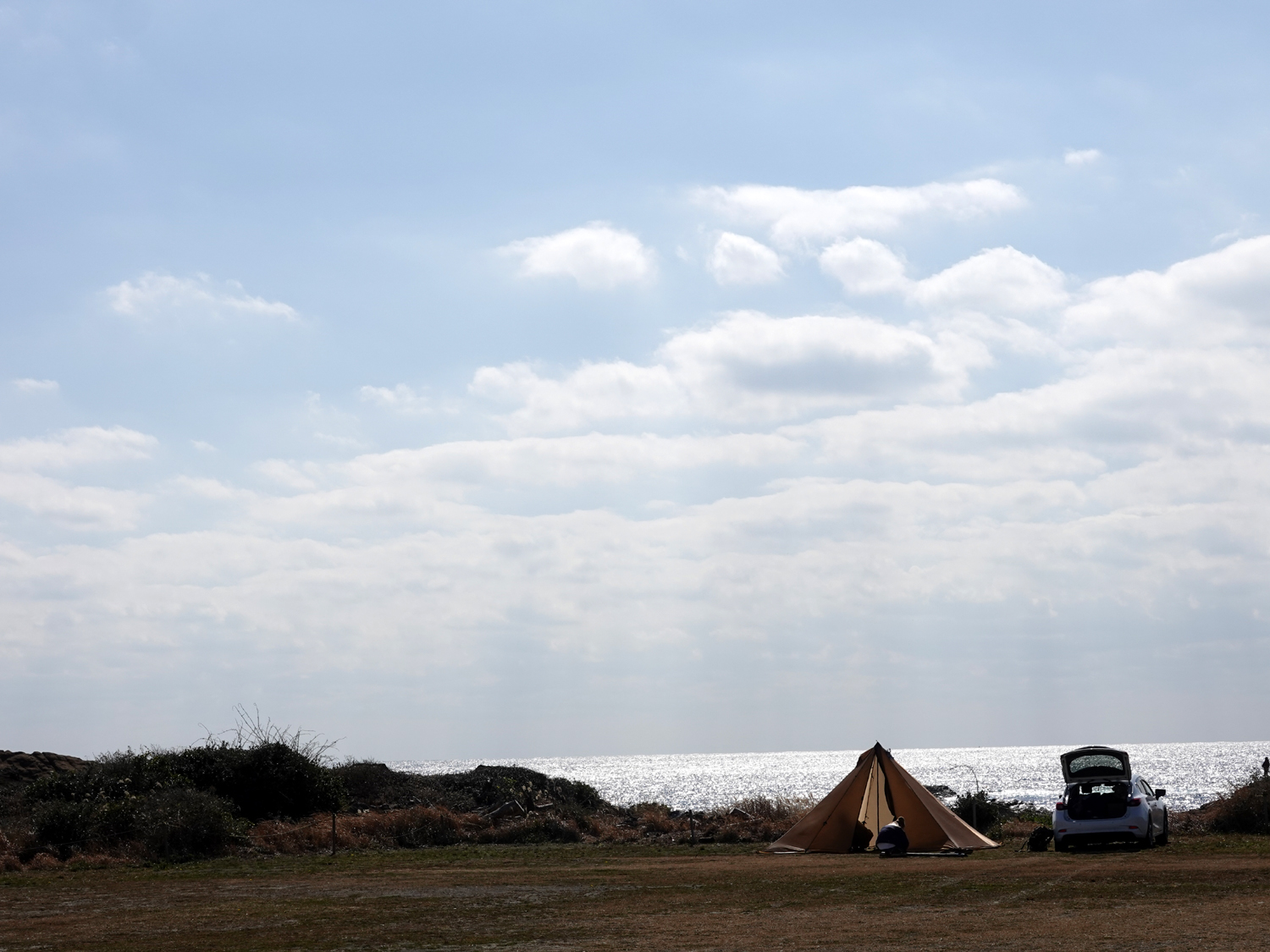 海沿いにはキャンプ場もありました