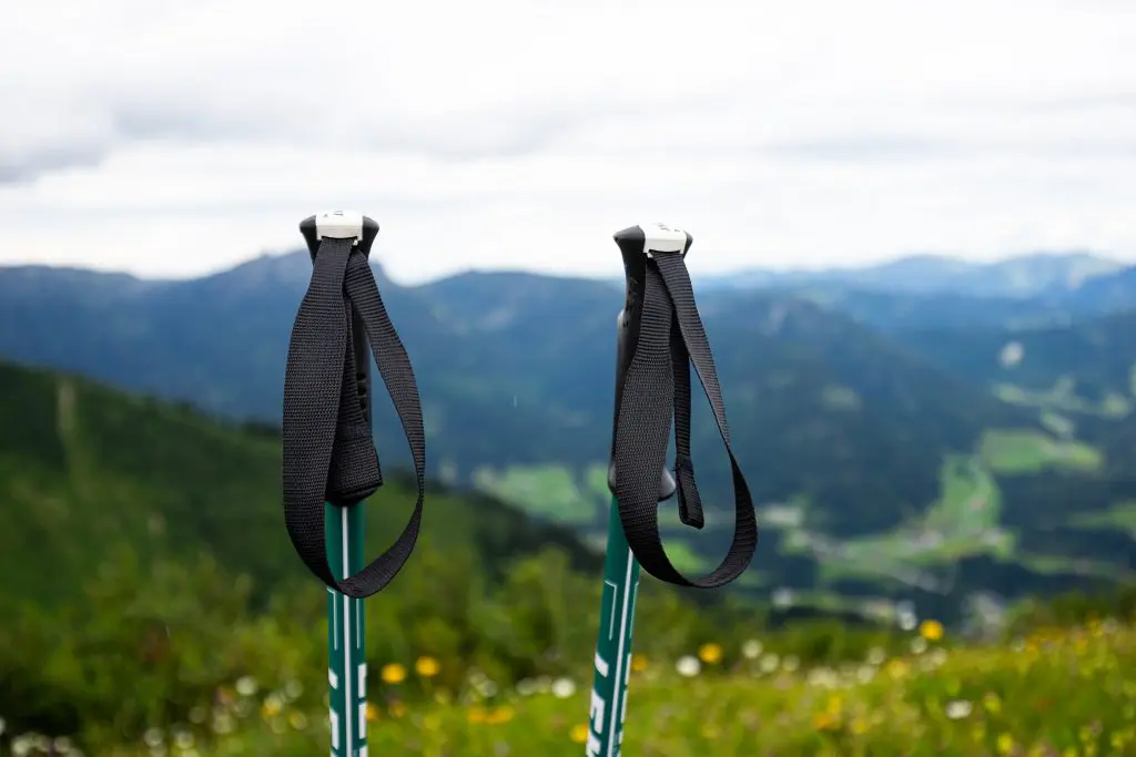 トレッキングポールのおすすめ11選 選び方や使い方を徹底解説 山 ハイキング クライミング Be Pal キャンプ アウトドア 自然派生活の情報源ビーパル トレッキングポールのおすすめ11選 選び方や使い方を徹底解説 山 ハイキング クライミング Be Pal キャンプ アウトドア 自然派生活の情報源ビーパル