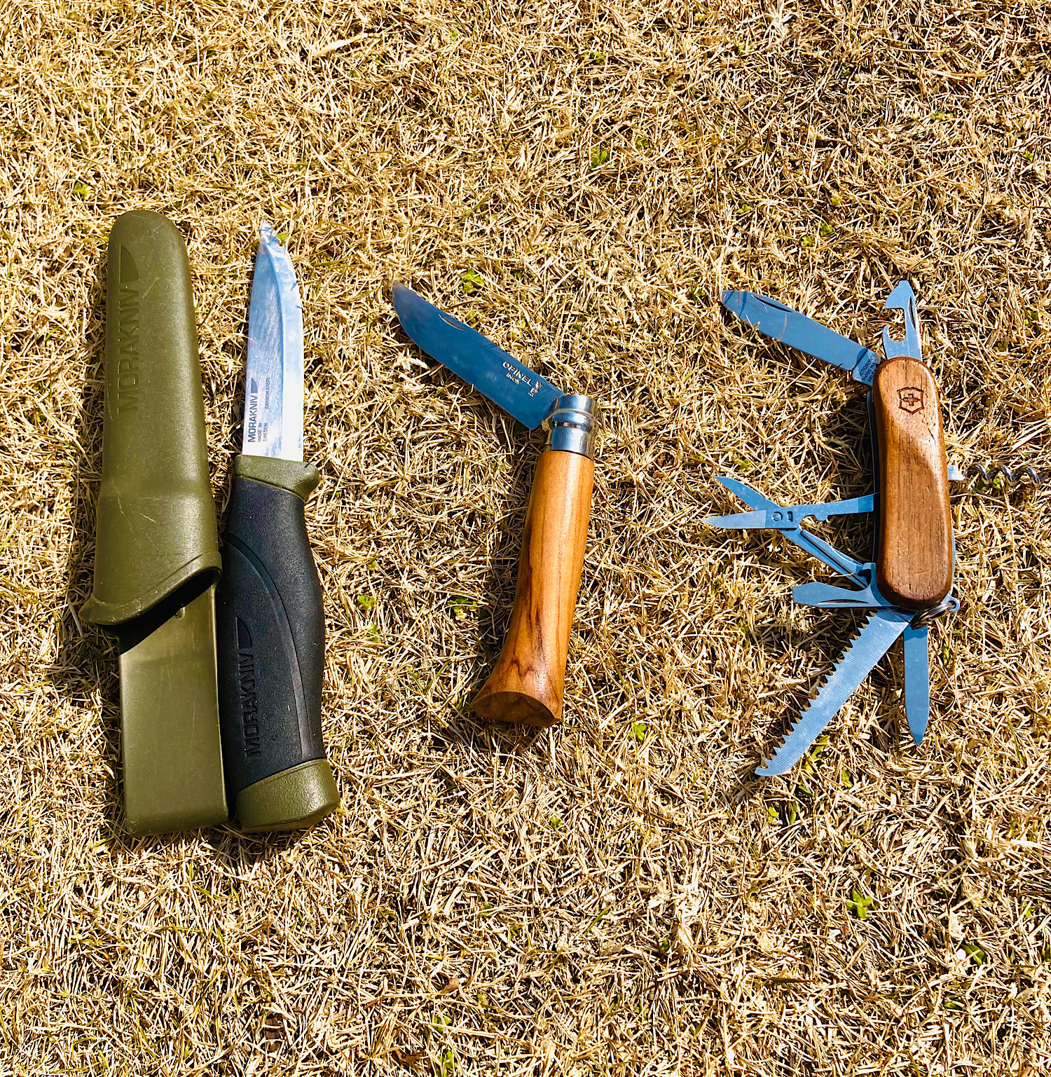 3種類のナイフが並ぶ