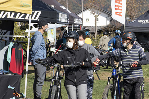 昨年の試乗会会場の様子