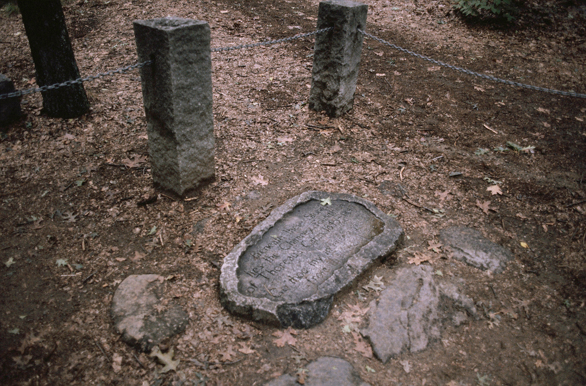ウォールデンの小屋があった場所の石碑