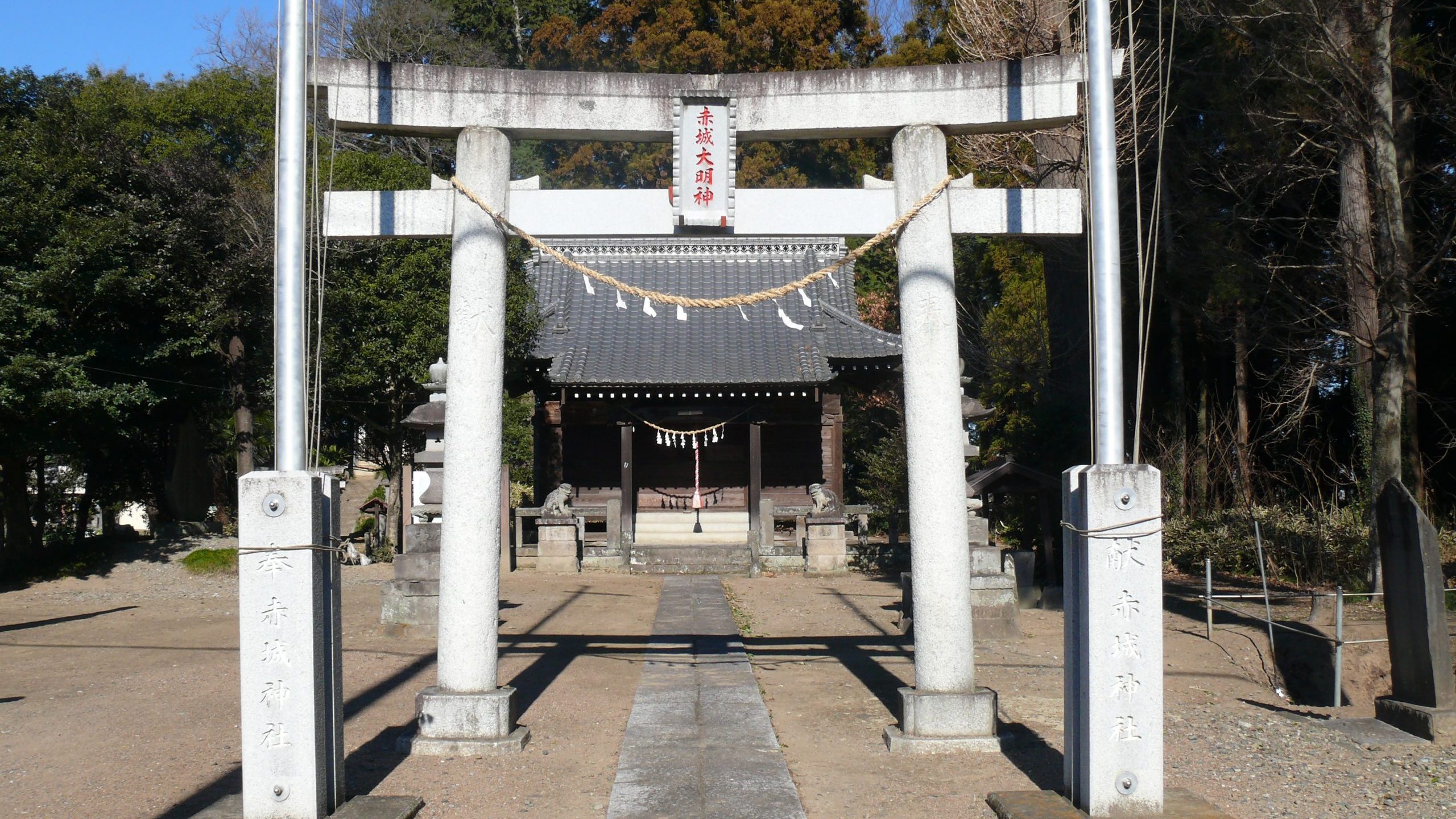 神社の鳥居。