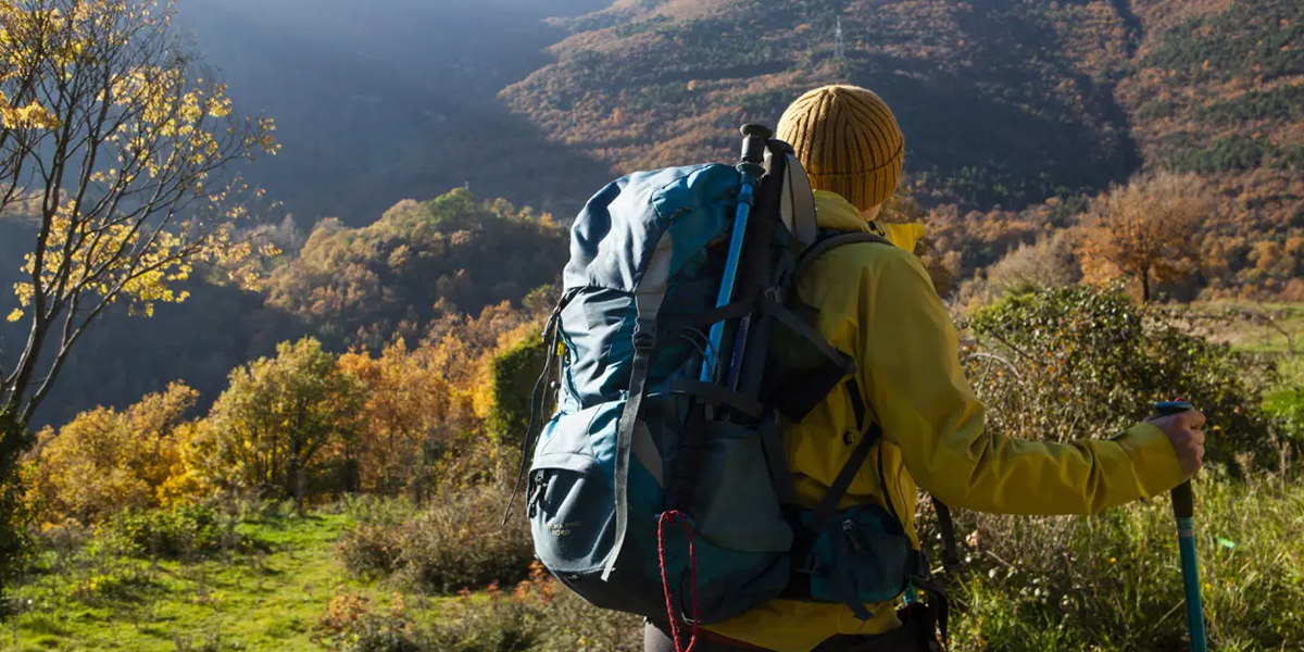 トレッキング用リュックの選び方や背負い方・おすすめ商品を紹介