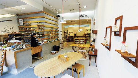 見て、触れて、嗅いで…時間が許すまで木を存分に体感できる東京・台東区の「WOODWORK」