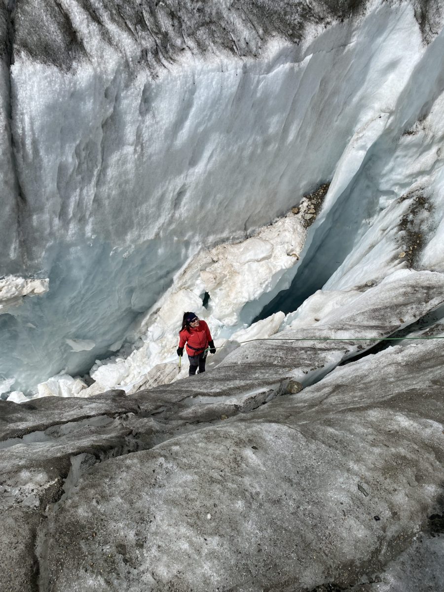 氷河のボトム。約5mくらいの氷の壁