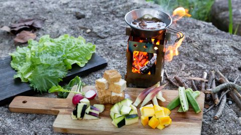 ミニ焚き火台とミニシェラカップで『夏野菜の味噌オイルフォンデュ』してみました！