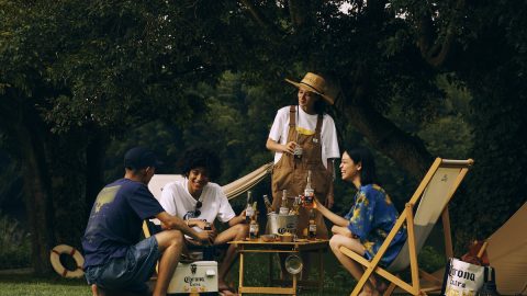 ボトルクーラーからサウナテントまで！コロナビールの味を引き立てる限定アイテムが登場
