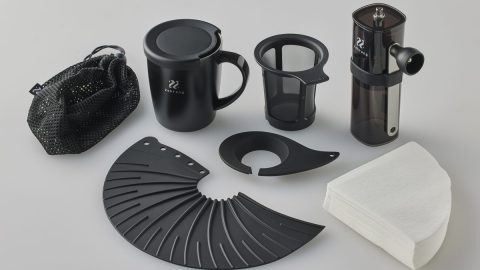 耐熱ガラスの「ハリオ」からアウトドア向けの「黒ハリオ」が登場