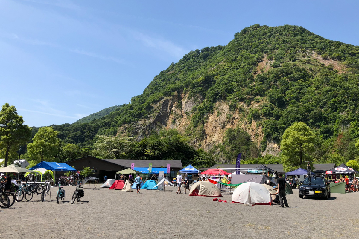 2018年6月に青川峡キャンピングパークで開催されたBIKE&CAMPの会場の様子