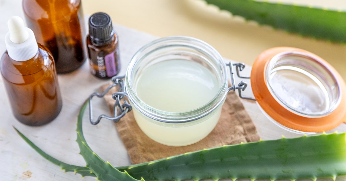 日焼けしたあとのケアだけじゃない アウトドアシーンで万能に使える アロエジェル を作ってみよう 自作 Diy Be Pal キャンプ アウトドア 自然派生活の情報源ビーパル