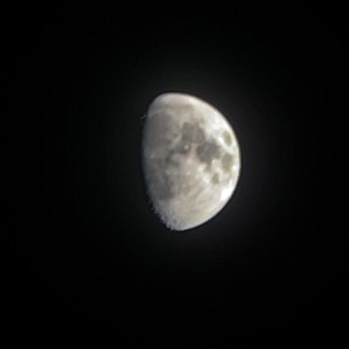iPhoneで撮影した月