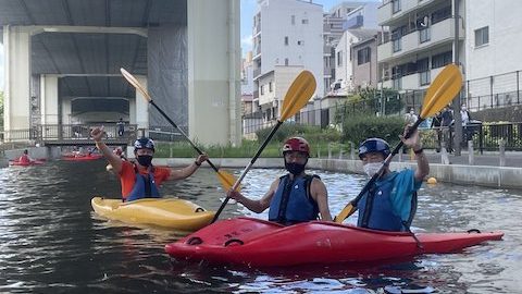 夏休みにチャレンジしたい！都心で子供も大人もカヤック体験