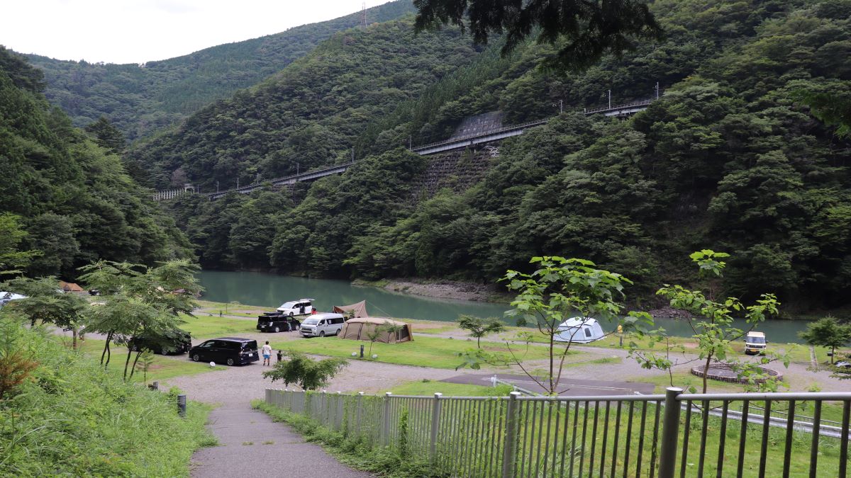 アプトいちしろキャンプ場の風景