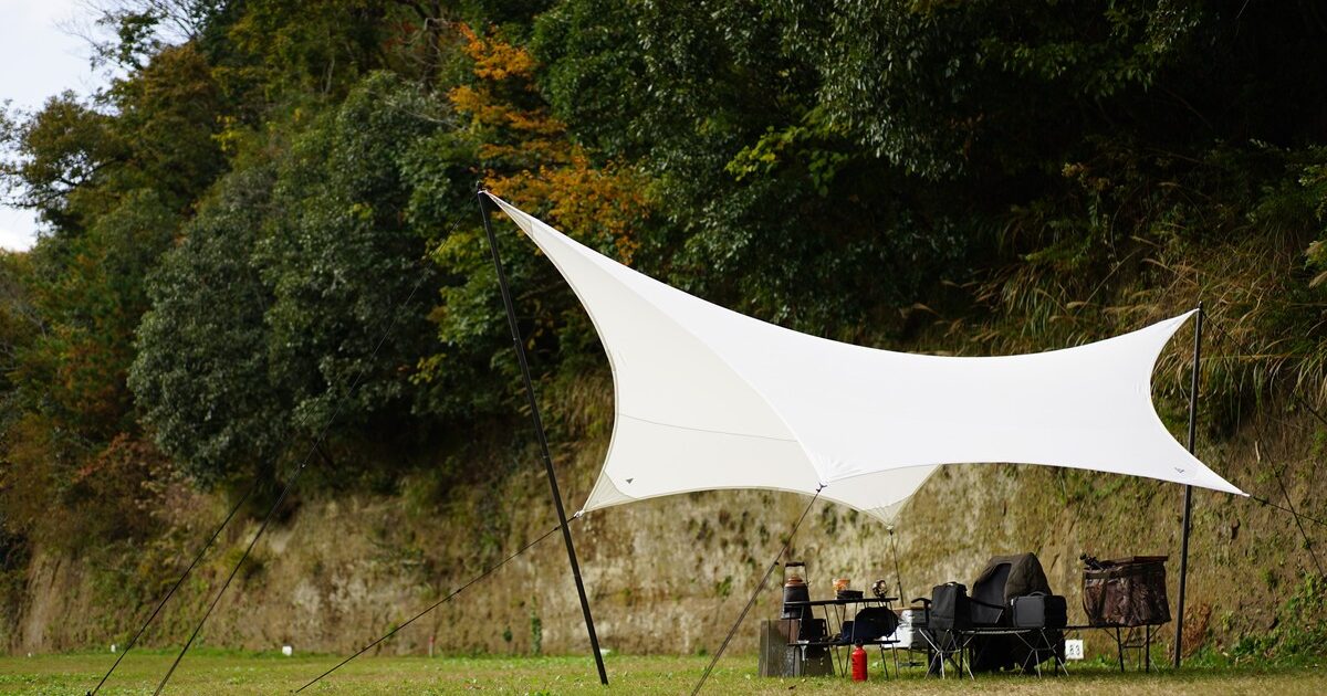 キホンのキだけど奥が深い。初心者必見のタープポールの選び方