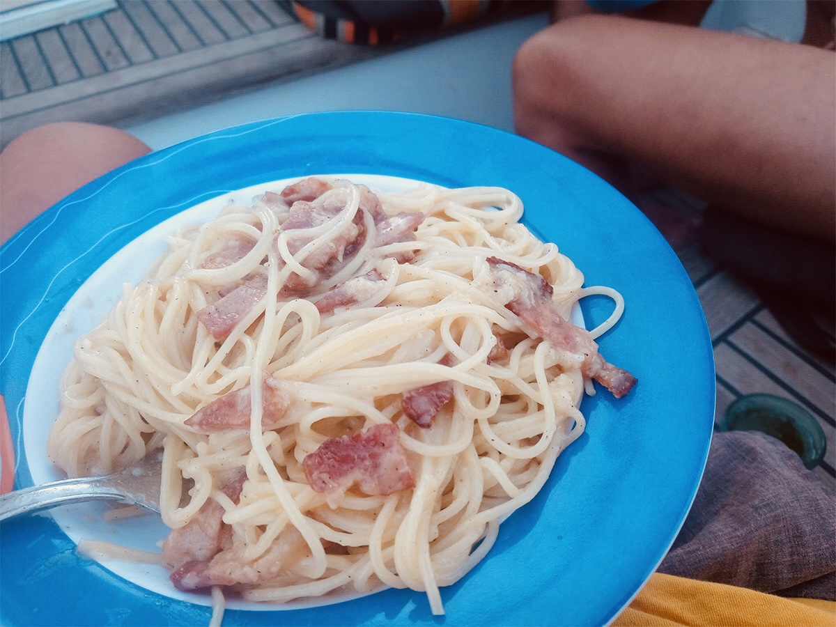 船長ティム特製のカルボナーラスパゲティ