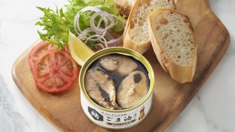 キャンプに絶対使える！ごま油の「かどや」が作った“サバ缶”新発売