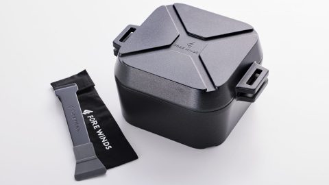 収納しやすく使いやすい四角形！外ご飯が快適になる新感覚の軽量ダッチオーブン