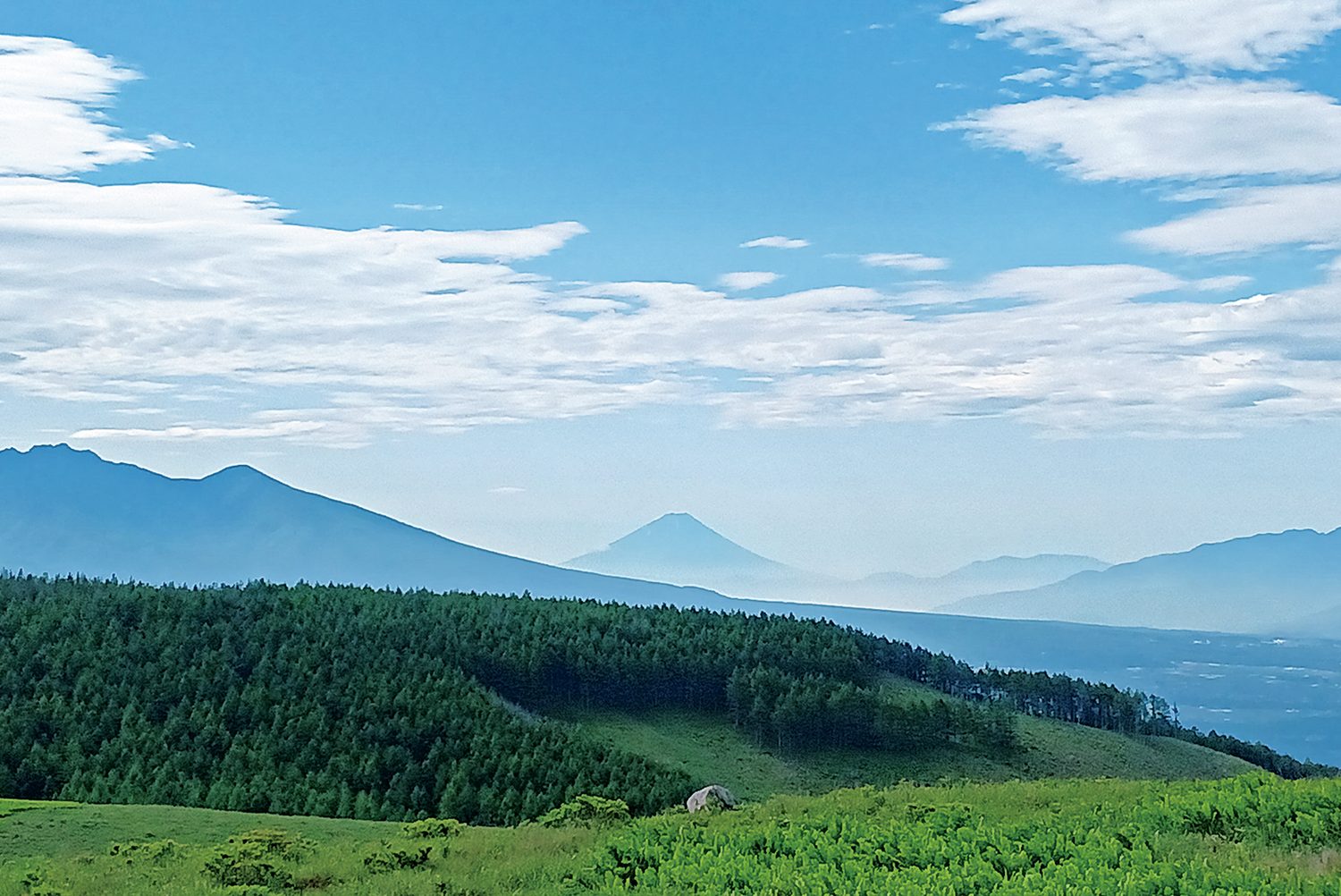 山が連なる景色