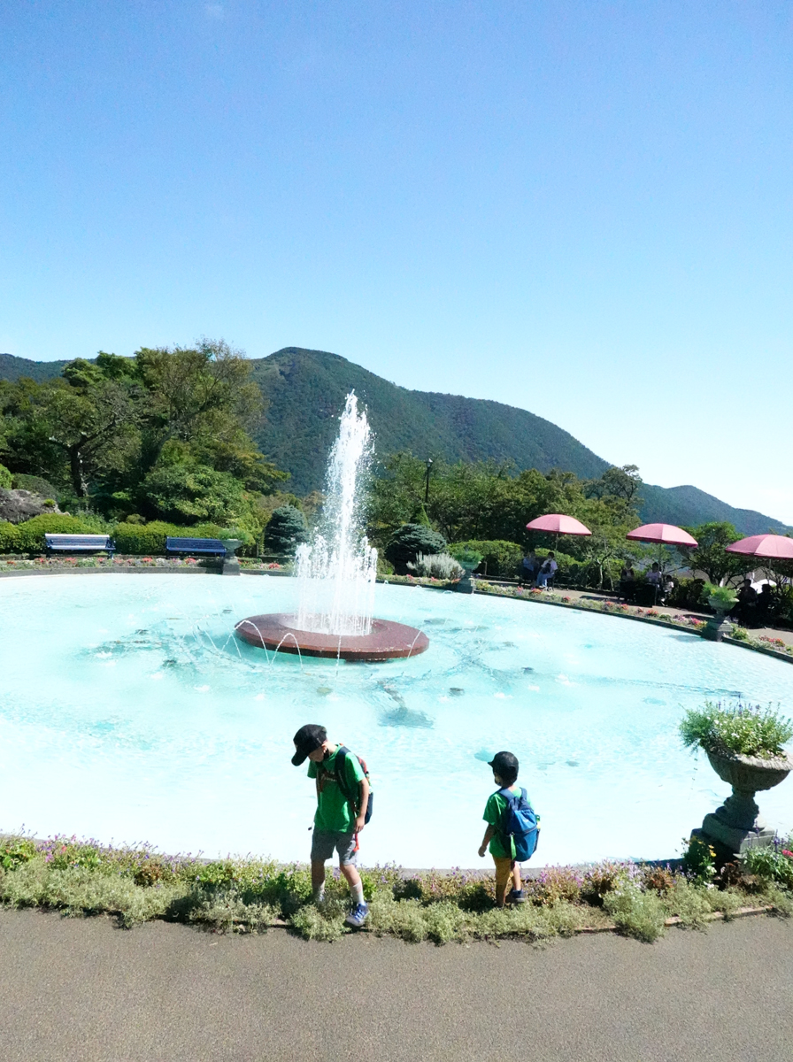 公園の真ん中にある噴水