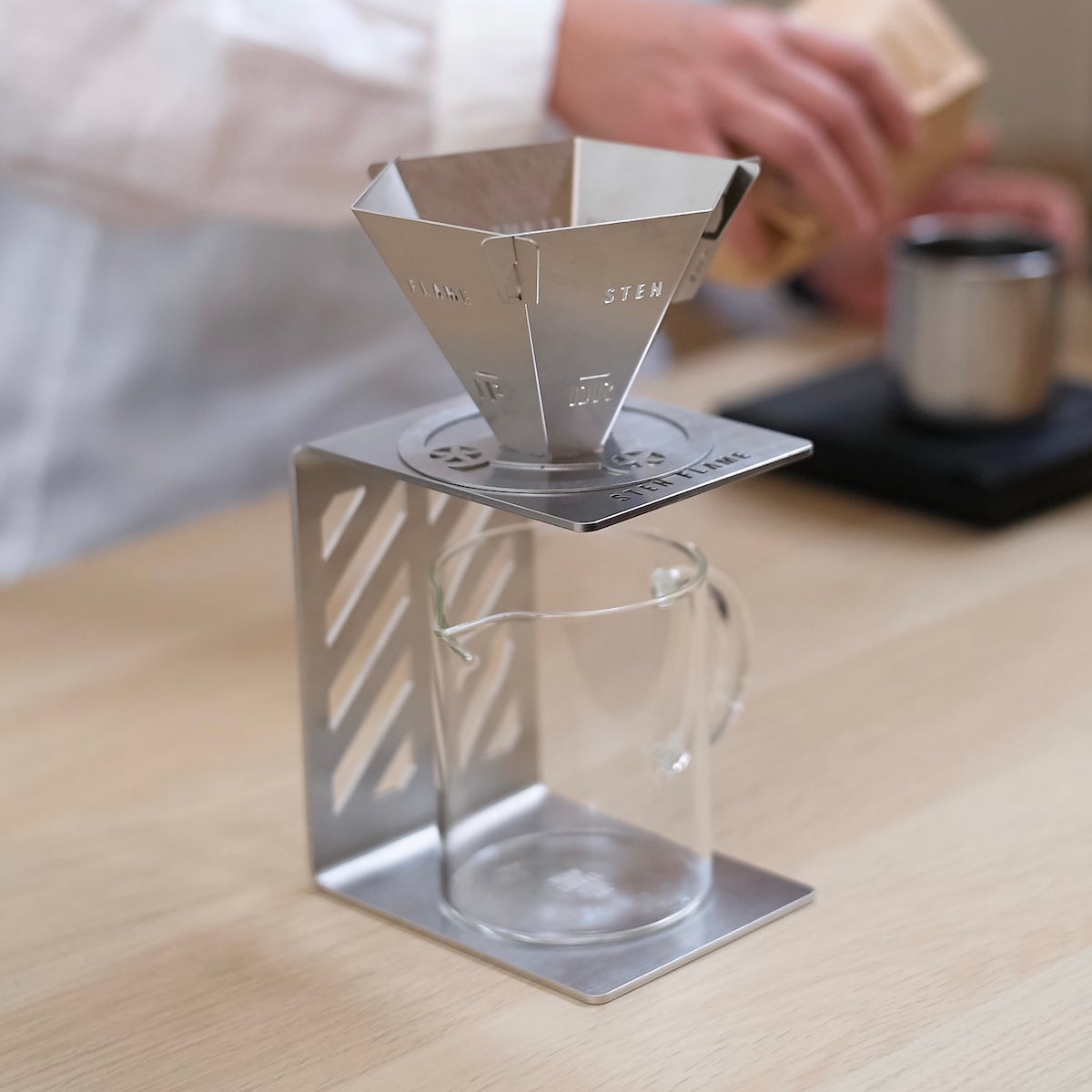 「STEN FLAME DRIPPER STAND」専用スタンド。