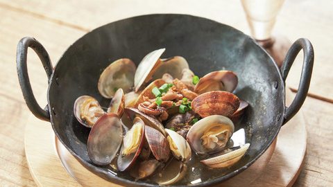 ほろ酔いでもサクっと作れる！日本酒と相性抜群のアウトドアおつまみ5選