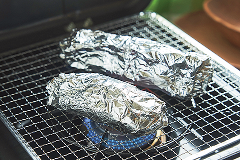 ベーコンとクリームチーズの焼きいもサラダ