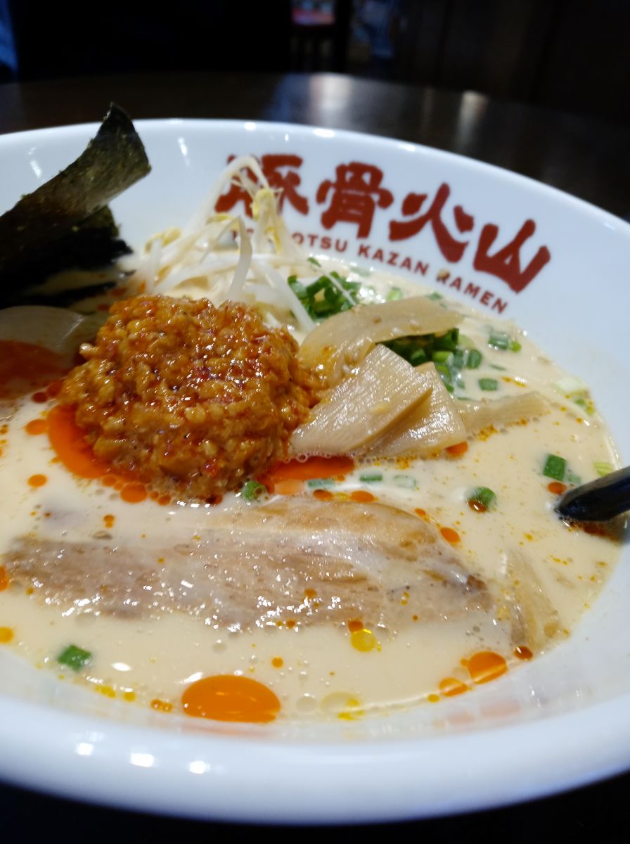 バンコクにある日系ラーメン屋さんの豚骨味噌ラーメン