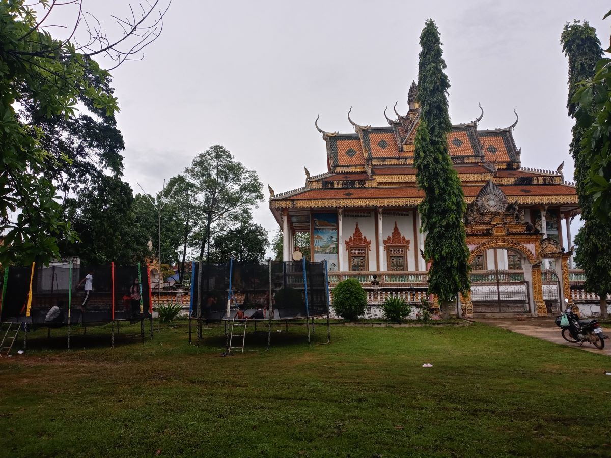 カンボジア某所の仏教寺院