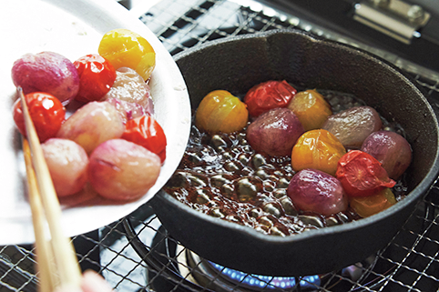 ぶどうとミニトマトのホットサラダ