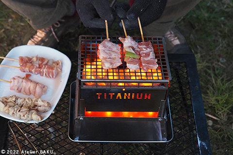 初心者でも手軽に燻製を満喫!温度管理がカンタンな多機能ポータブル ...